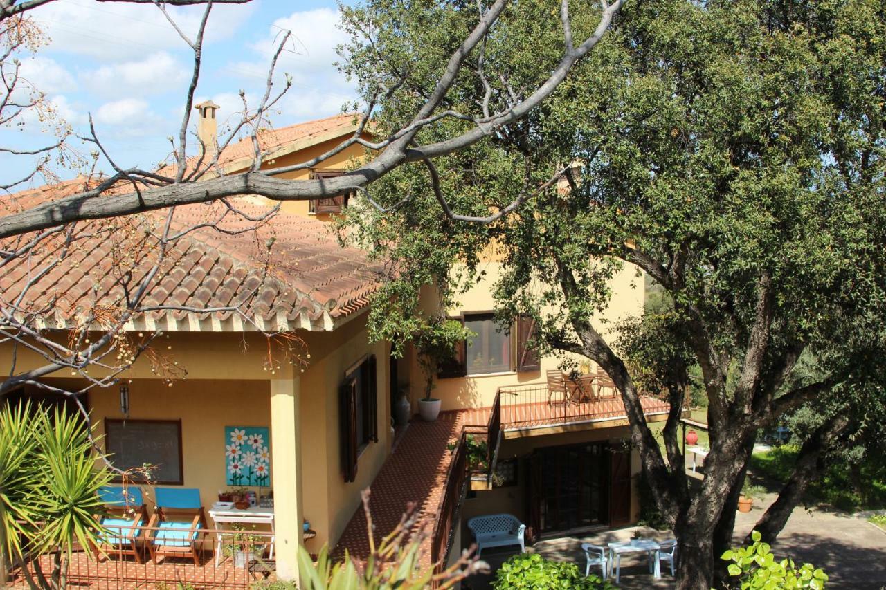B&B Coldulivo Capoterra Exterior photo